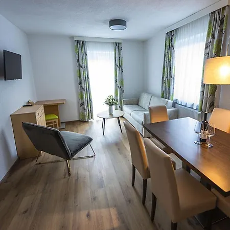 Inntalerhof 아파트 Tösenssteinach