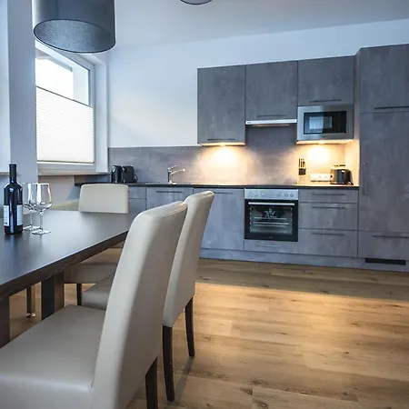 Inntalerhof 아파트 *