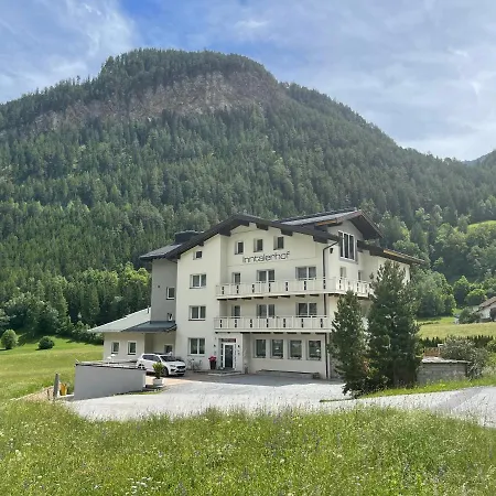 Inntalerhof アパート Tösenssteinach